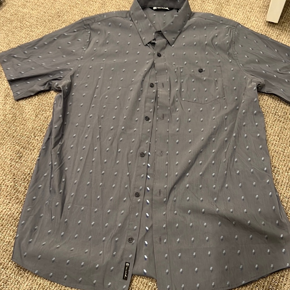 Travis Mathew short sleeve button up